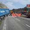 Nehoda ťahača Scania s návesom